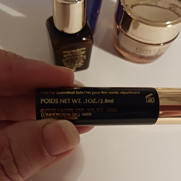 Estee Lauder Revitalizing Supreme Global Anti-Aging Cell Power Cream + More NWOB - Picture 5 of 8